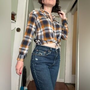 Plaid Flannel Old Navy button up collared shirt top ladies S (or child XL)
